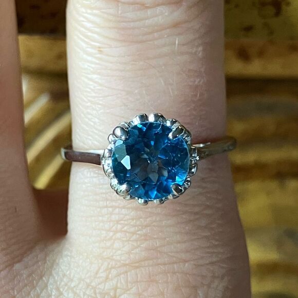 Genuine London Blue Topaz Sterling Silver Ring Size 8.75 - Picture 1 of 9